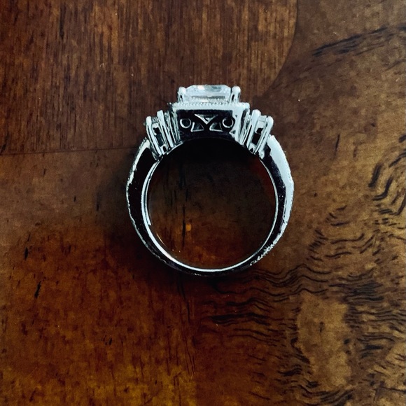 Kelly Waters Sterling and CZ Ladies Ring.  Size 6. - Picture 4 of 4